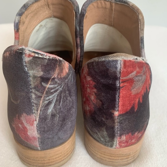 Used Atlier Velvet Bootie size 36 - Picture 6 of 10